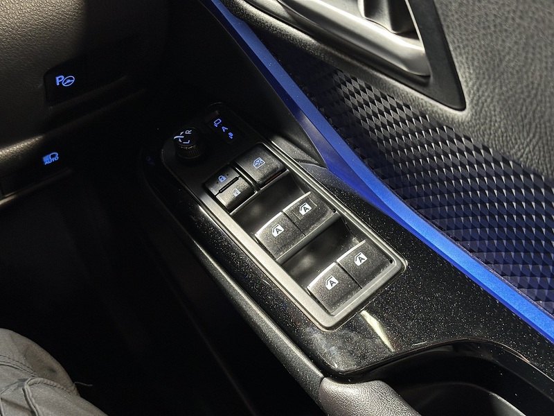 Toyota C-HR VVT-h Dynamic - U1390