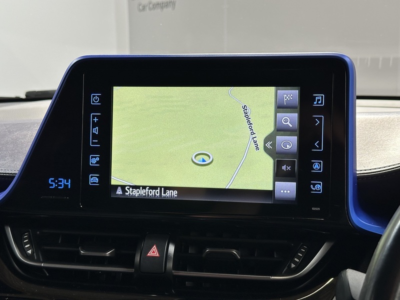 Toyota C-HR VVT-h Dynamic - U1390