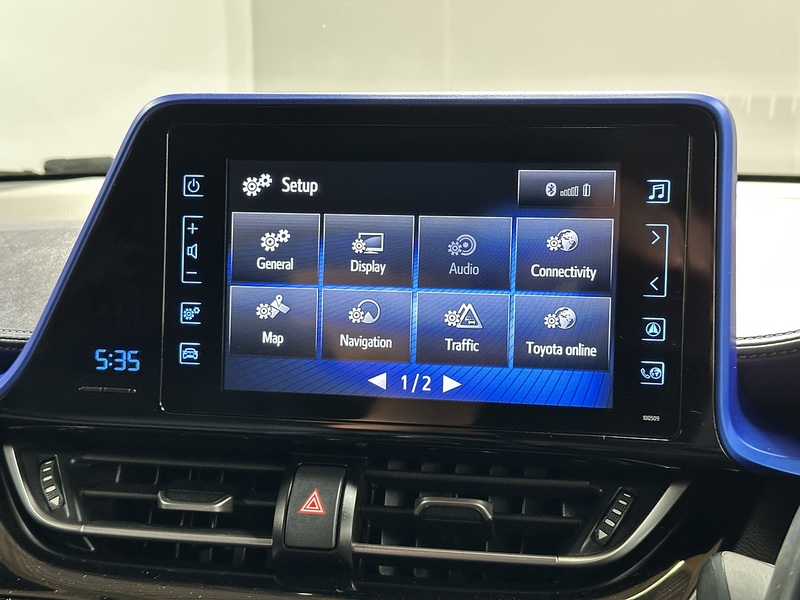 Toyota C-HR VVT-h Dynamic - U1390