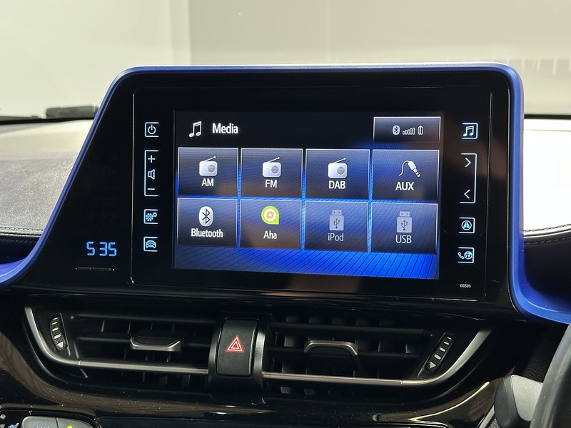 Toyota C-HR VVT-h Dynamic - U1390