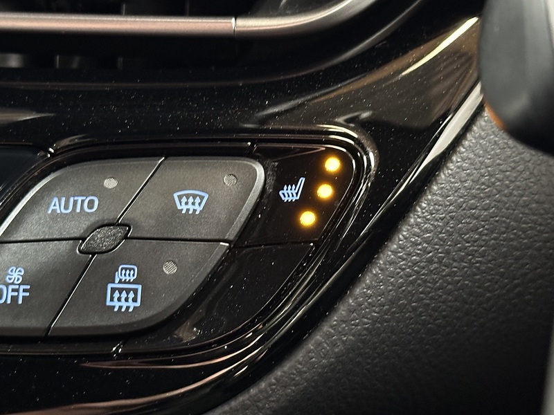 Toyota C-HR VVT-h Dynamic - U1390