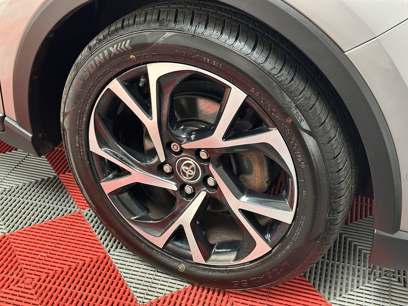 Toyota C-HR VVT-h Dynamic - U1390