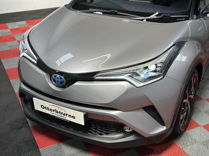 Toyota C-HR VVT-h Dynamic - U1390