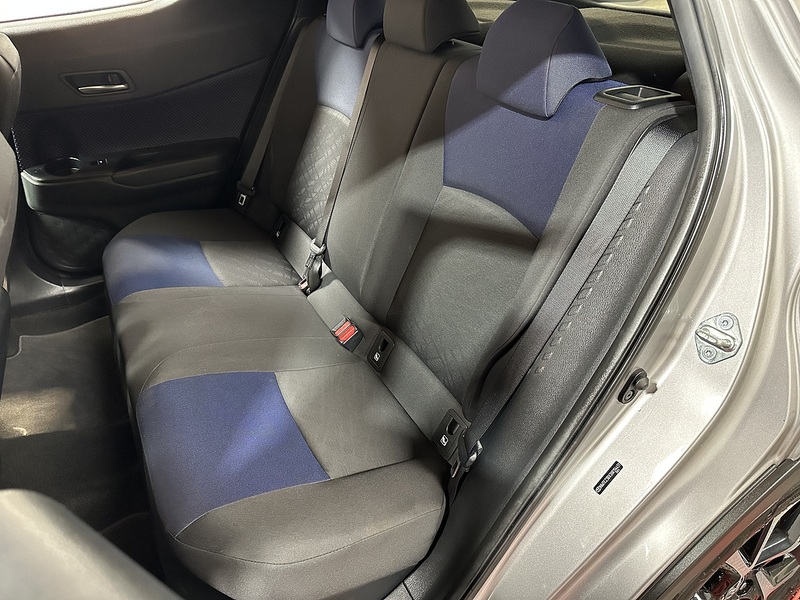 Toyota C-HR VVT-h Dynamic - U1390