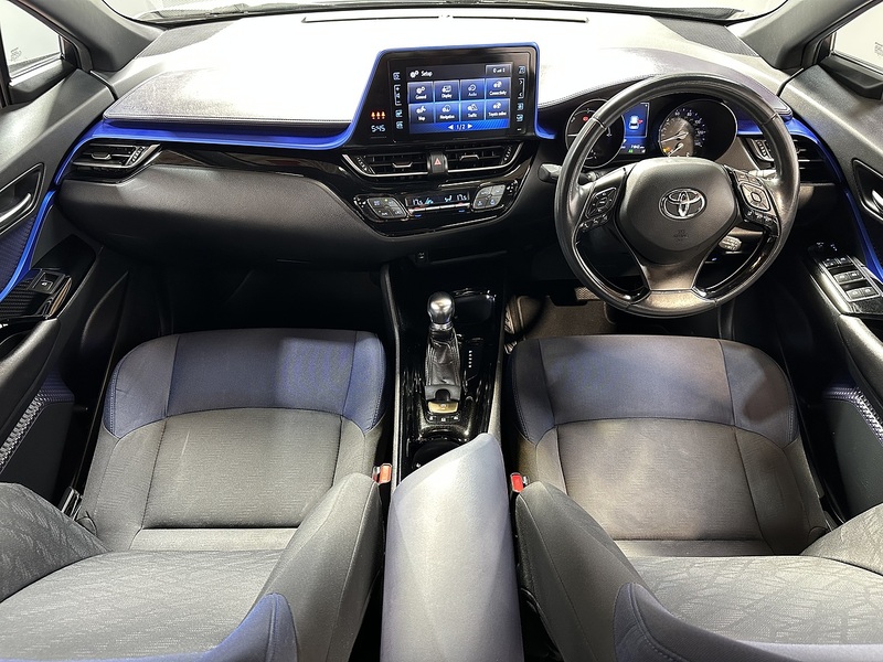 Toyota C-HR VVT-h Dynamic - U1390