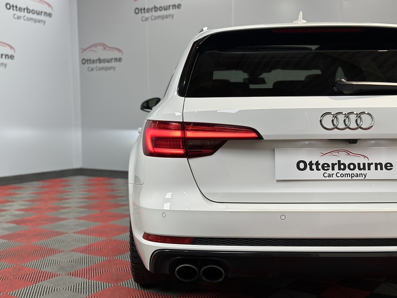 Audi S4 Avant TFSI V6 - U1393