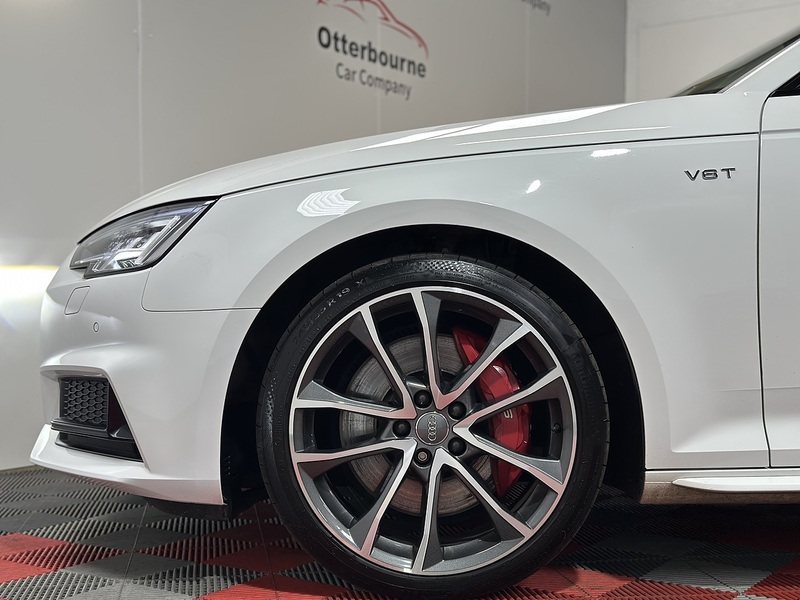 Audi S4 Avant TFSI V6 - U1393