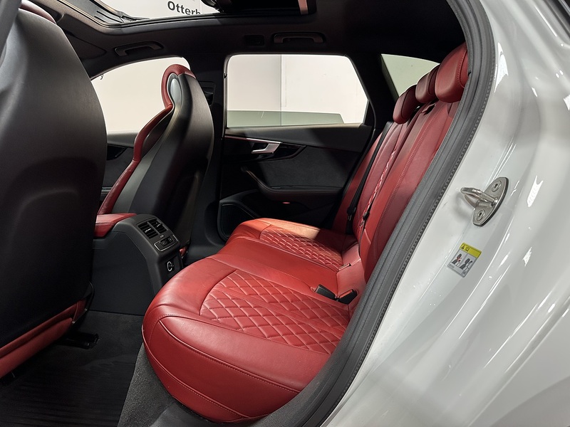 Audi S4 Avant TFSI V6 - U1393