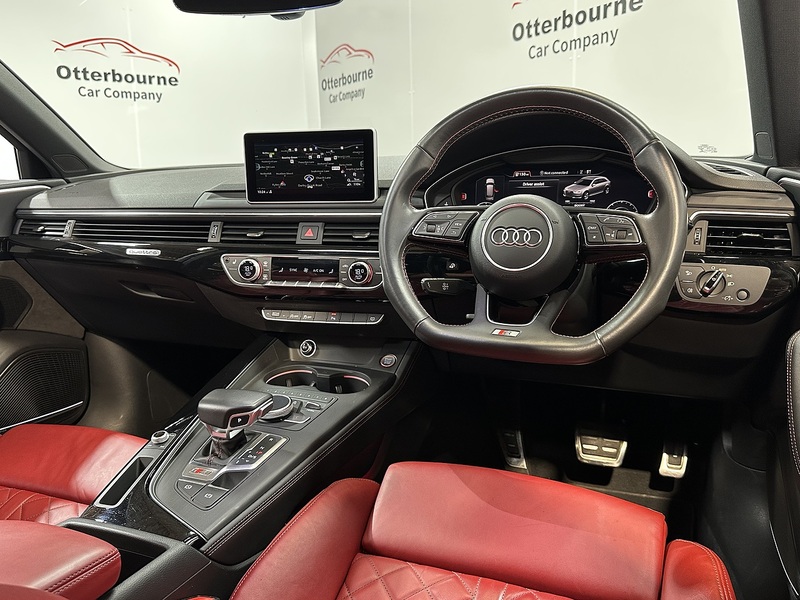 Audi S4 Avant TFSI V6 - U1393