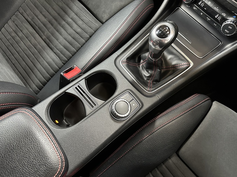 Mercedes-Benz A Class A180d AMG Line - U1401