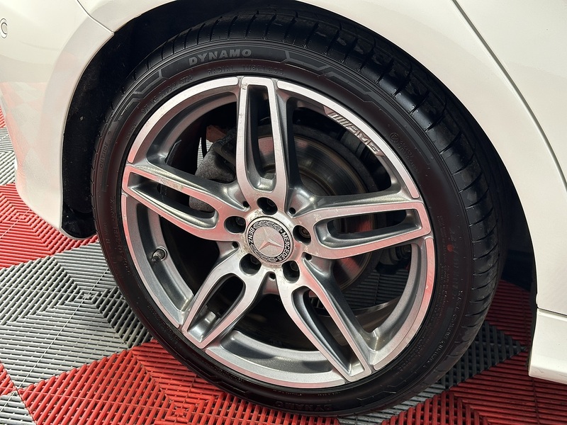 Mercedes-Benz A Class A180d AMG Line - U1401