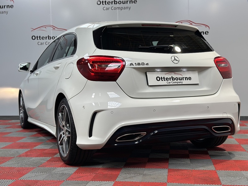 Mercedes-Benz A Class A180d AMG Line - U1401