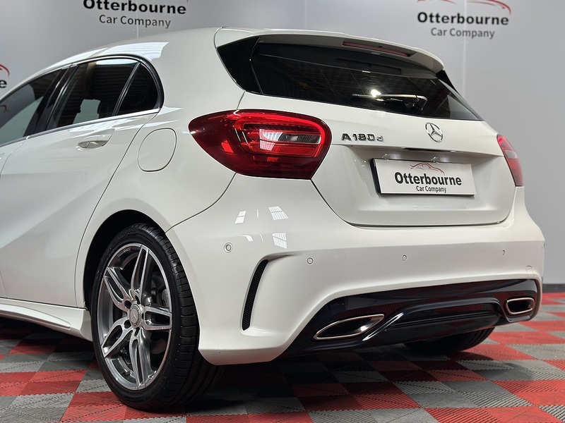 Mercedes-Benz A Class A180d AMG Line - U1401