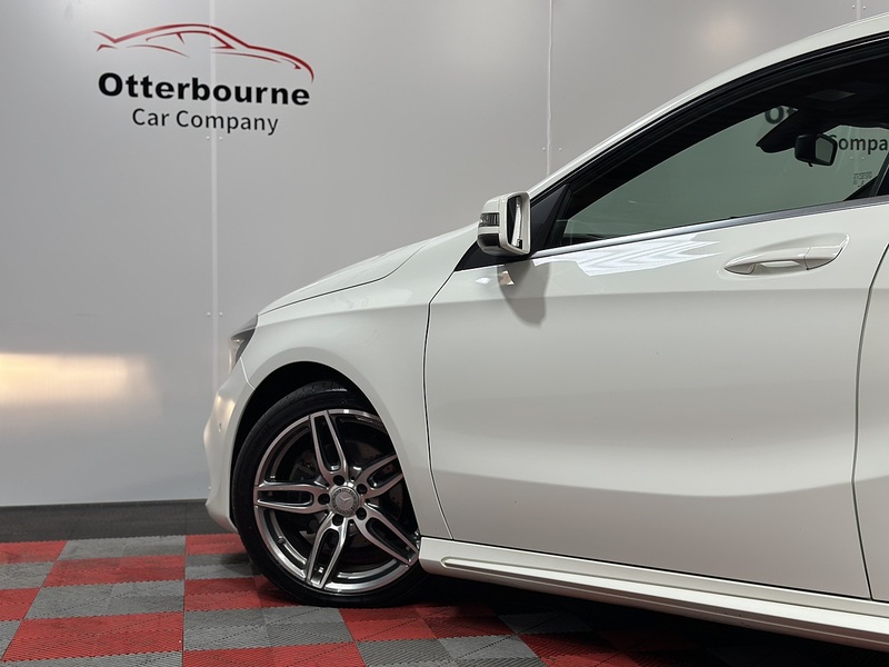 Mercedes-Benz A Class A180d AMG Line - U1401