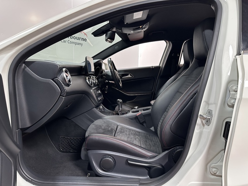 Mercedes-Benz A Class A180d AMG Line - U1401