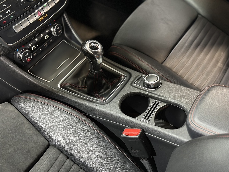 Mercedes-Benz A Class A180d AMG Line - U1401