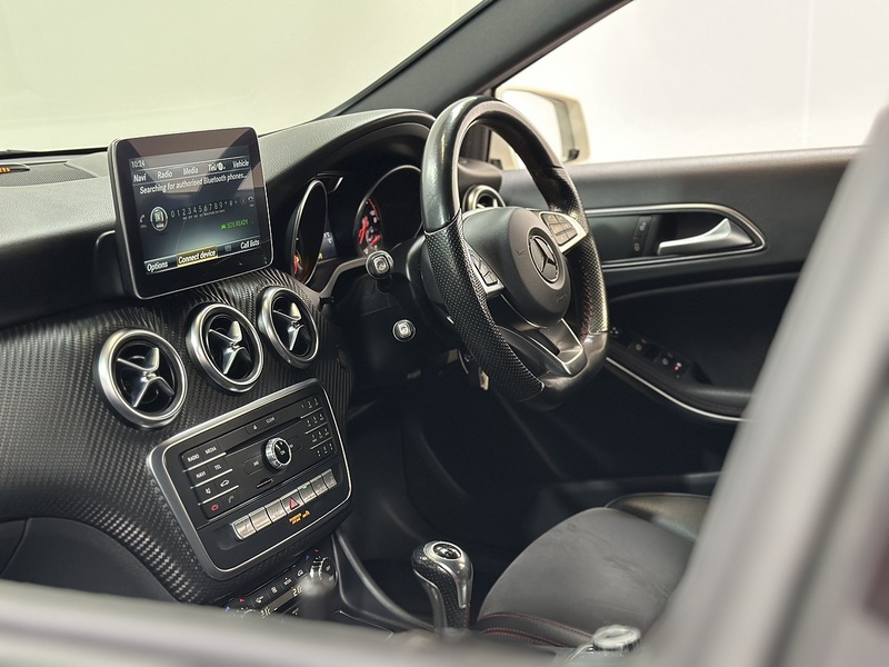 Mercedes-Benz A Class A180d AMG Line - U1401