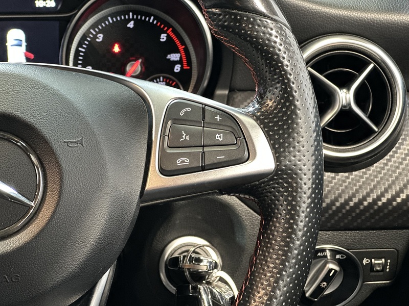 Mercedes-Benz A Class A180d AMG Line - U1401