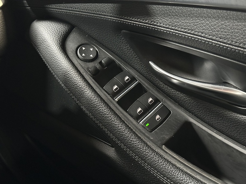 BMW 5 Series 520d M Sport - U1403