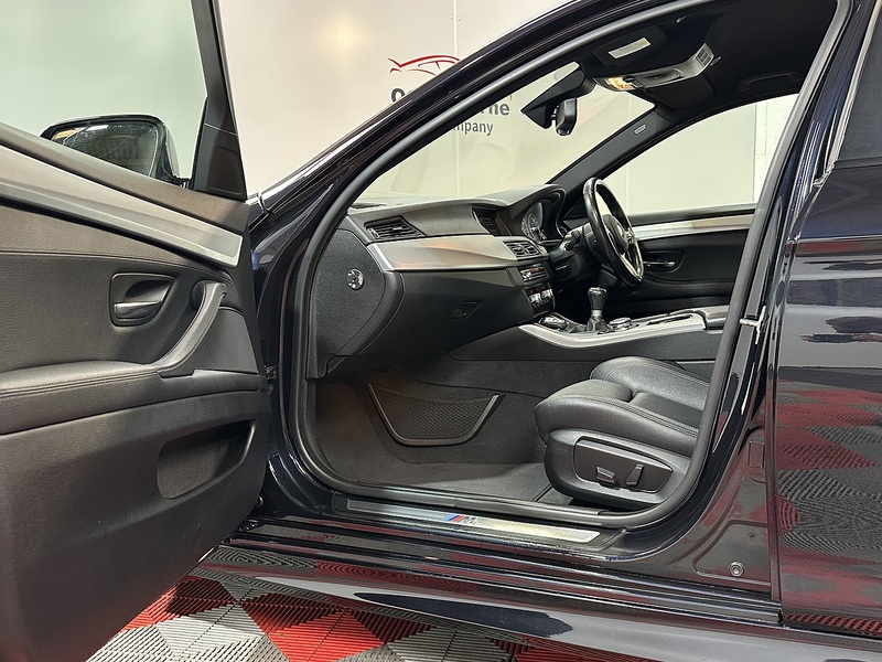 BMW 5 Series 520d M Sport - U1403