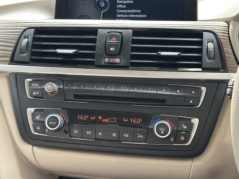 BMW 3 Series 328i Modern - U1404