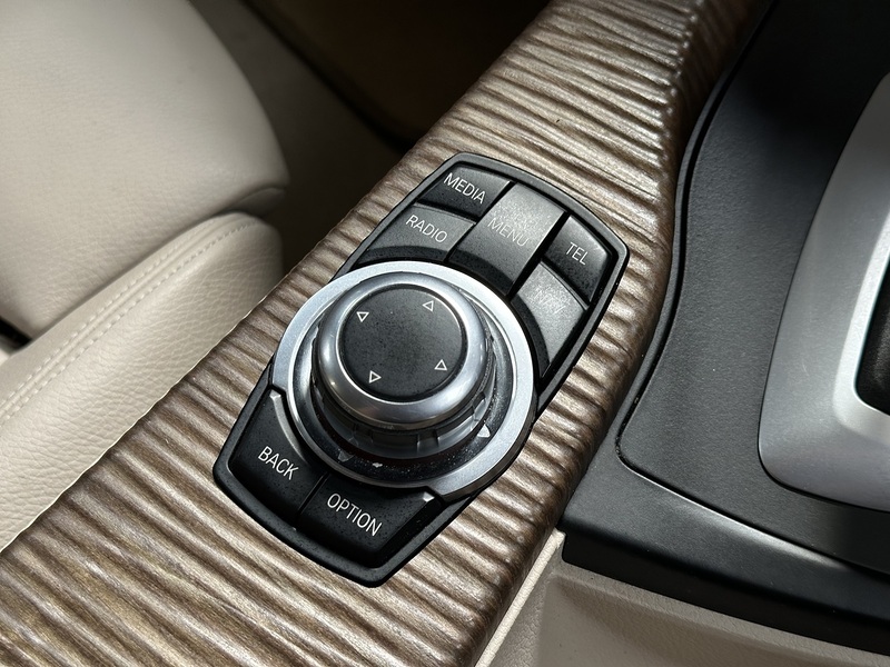 BMW 3 Series 328i Modern - U1404