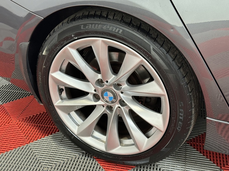 BMW 3 Series 328i Modern - U1404