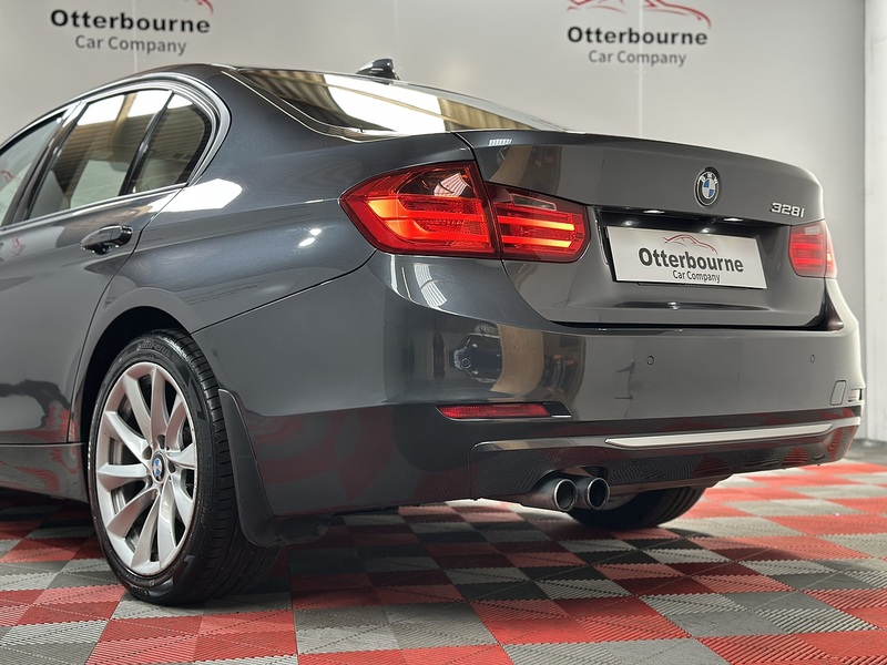 BMW 3 Series 328i Modern - U1404