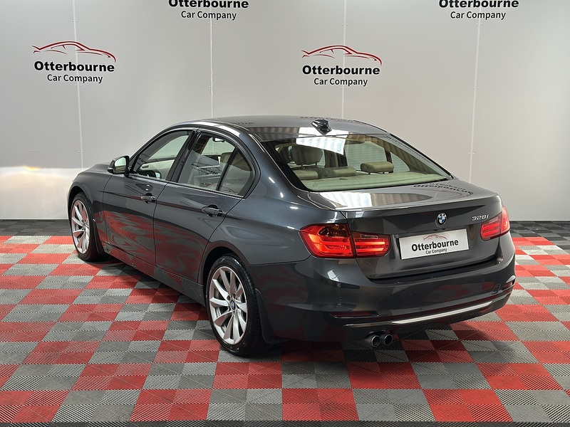 BMW 3 Series 328i Modern - U1404