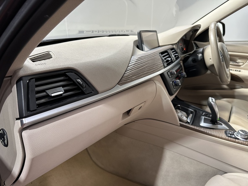 BMW 3 Series 328i Modern - U1404