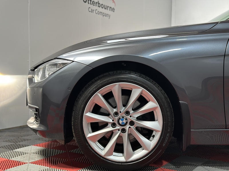 BMW 3 Series 328i Modern - U1404