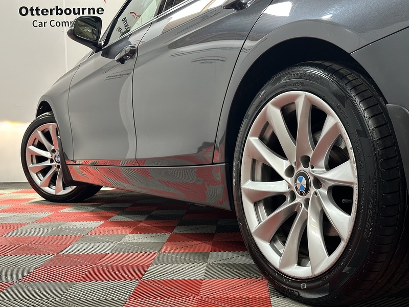 BMW 3 Series 328i Modern - U1404