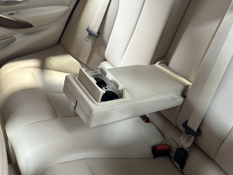 BMW 3 Series 328i Modern - U1404