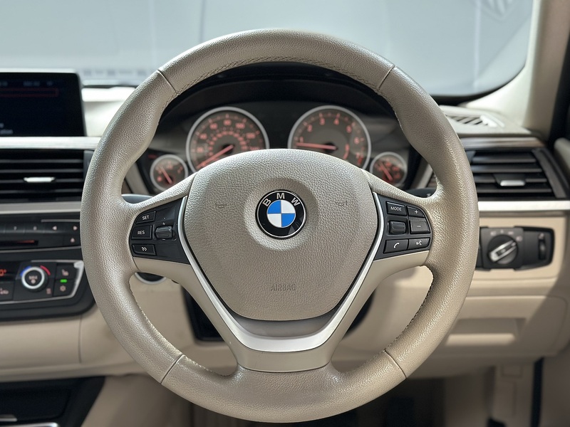 BMW 3 Series 328i Modern - U1404