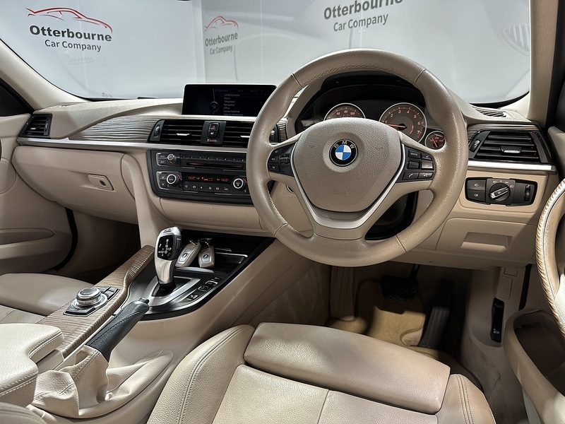 BMW 3 Series 328i Modern - U1404