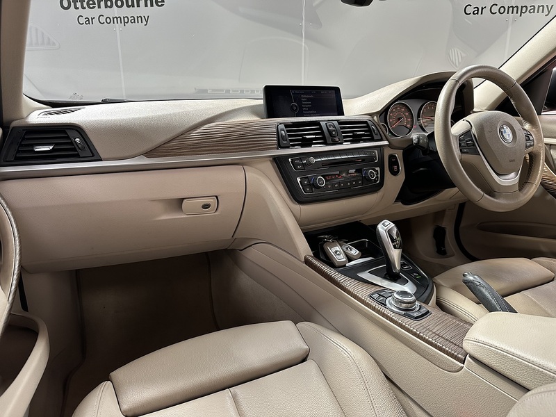 BMW 3 Series 328i Modern - U1404