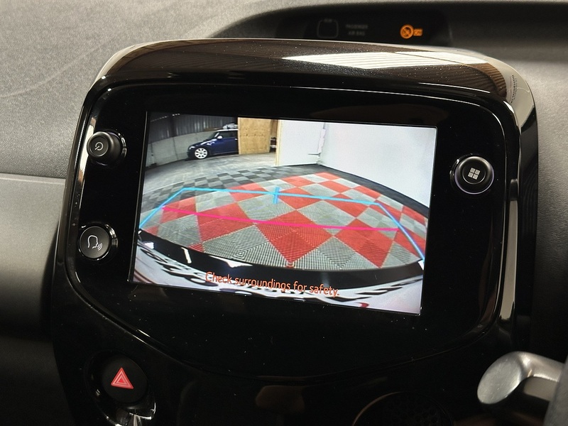Toyota AYGO VVT-i x-trend - U1410