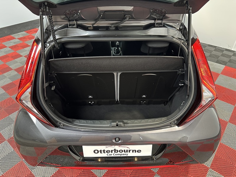 Toyota AYGO VVT-i x-trend - U1410