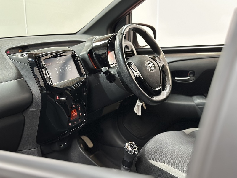 Toyota AYGO VVT-i x-trend - U1410