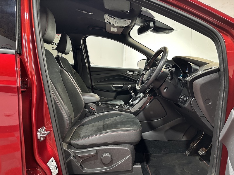 Ford Kuga T EcoBoost ST-Line - U1416