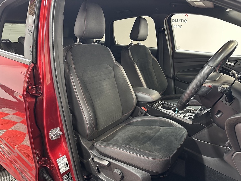 Ford Kuga T EcoBoost ST-Line - U1416