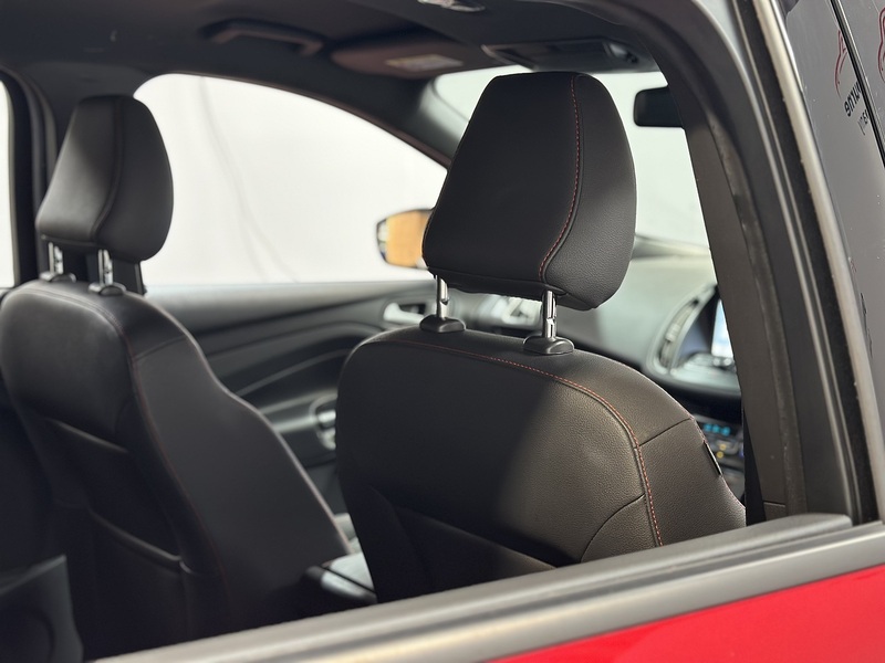 Ford Kuga T EcoBoost ST-Line - U1416