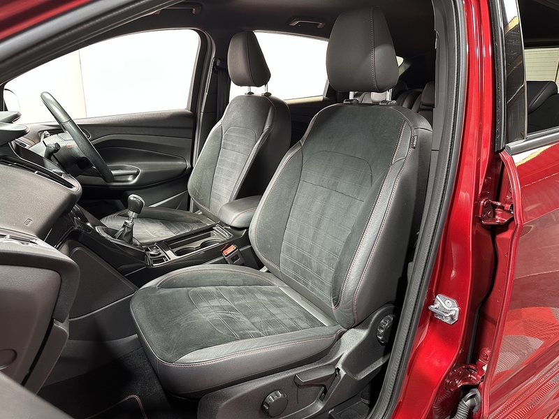 Ford Kuga T EcoBoost ST-Line - U1416