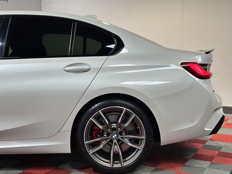 BMW 3 Series M340i MHT - U1425