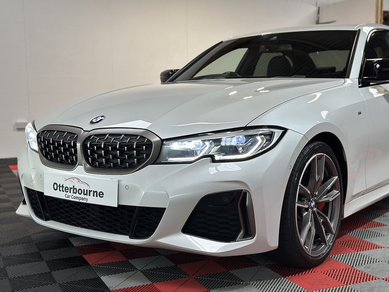 BMW 3 Series M340i MHT - U1425