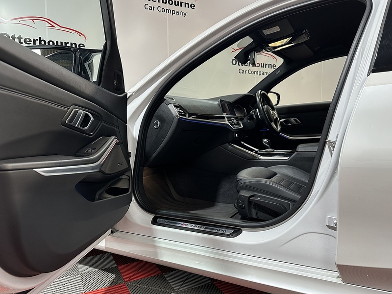 BMW 3 Series M340i MHT - U1425