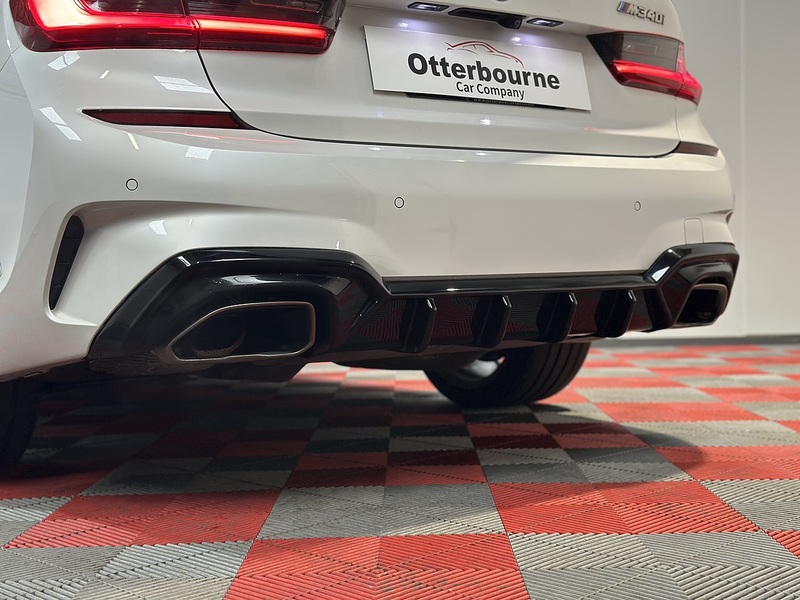 BMW 3 Series M340i MHT - U1425