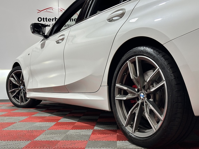 BMW 3 Series M340i MHT - U1425
