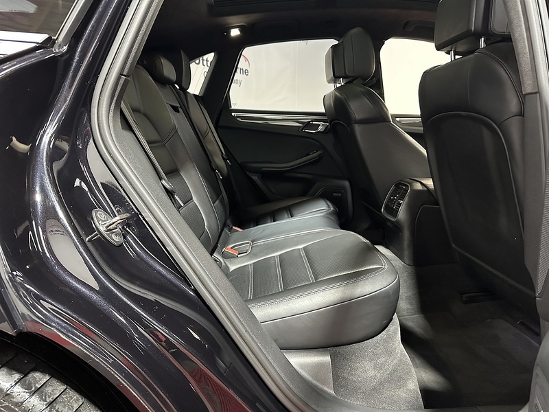 Porsche Macan T V6 Turbo - U1427