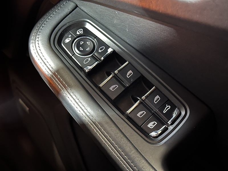 Porsche Macan T V6 Turbo - U1427